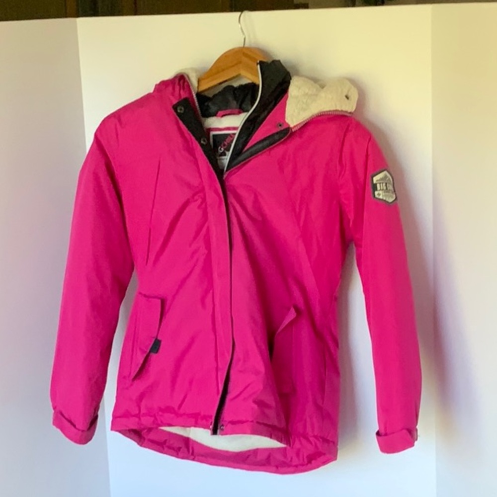 Winter hooded jacket